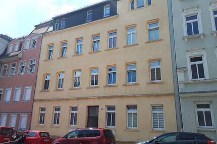 W1221 - 2RW Hochparterre mit Balkon - Riesa Innenstadt