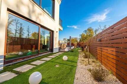 Haus zum Kaufen in Zernsdorf 1.650.000,00 € 230 m²
