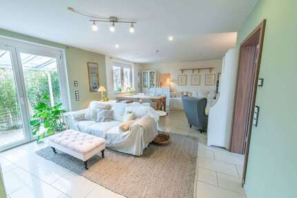 Haus zum Kaufen in Freiburg im Breisgau 695.000,00 € 181.18 m²