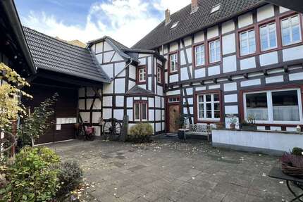 Haus zum Kaufen in Königswinter 870.000,00 € 391 m²