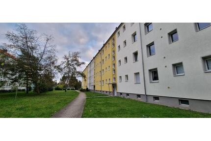 Sanierte 3 Zimmer Wohnung in Halle (Saale) mit Einbauküche