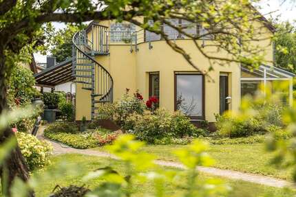 Haus zum Kaufen in Landsberg 450.000,00 € 190 m²