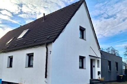 Doppelhaushälfte mit Wintergarten, Garten, Terrasse und Parkplatz - Herne Wanne