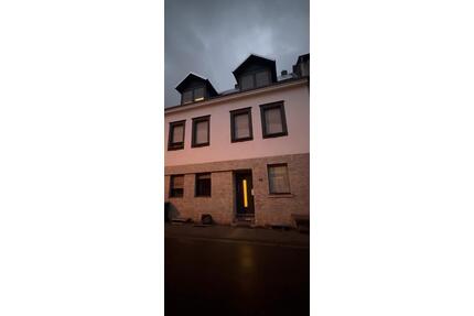 4-5 vermieteten wohnungen mit solaranlage und neu Dach. - Sankt Ingbert