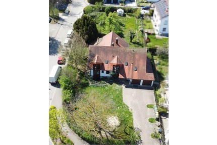 Großes Grundstück mit Potential und renovierungsbedürftigem Haus - Vaihingen Enz Stadt Vaihingen