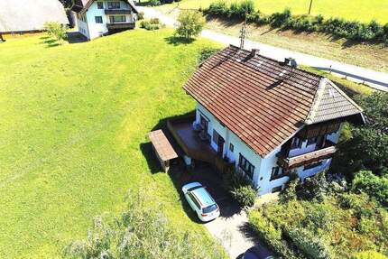 Vor den Toren Freiburgs: Charmantes Einfamilienhaus mit Blick ins Grüne in Oberprechtal Elzach - Waldkirch
