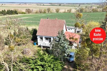 HORN IMMOBILIEN ++ Alleinlage gesucht? Einfamilienhaus, voll unterkellert in Gehren bei Strasburg - Strasburg / Gehren