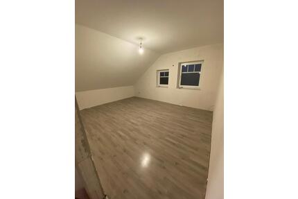 Oberwohnung - 750,00&nbsp;EUR Kaltmiete, ca.&nbsp; 90,00&nbsp;m&sup2; in Ostrhauderfehn (PLZ: 26842)