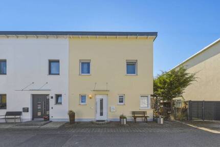 Wohnglück in TOP-Lage von Poing - gepflegte Doppelhaushälfte, familienfreundlich und ruhig gelegen.