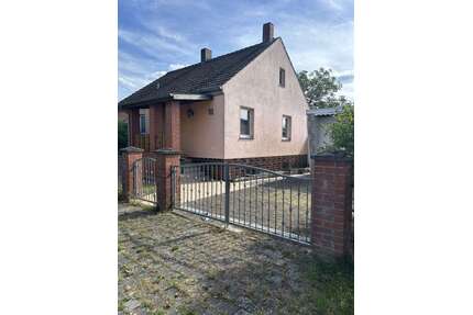 Haus zum Kaufen in Ketzin 295.000,00 € 145 m²