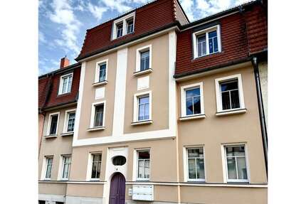 Lukrative Kapitalanlage mit 5,7 % Bruttomietrendite - Mehrfamilienhaus in Riesa mit sechs Parteien!