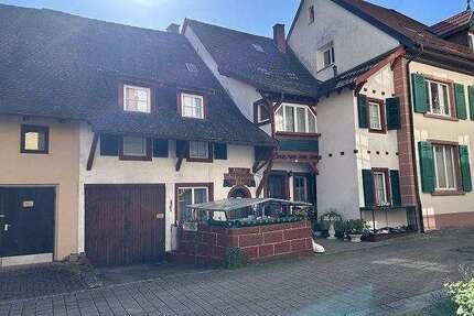 Haus zum Kaufen in Schopfheim 255.000,00 € 221 m²