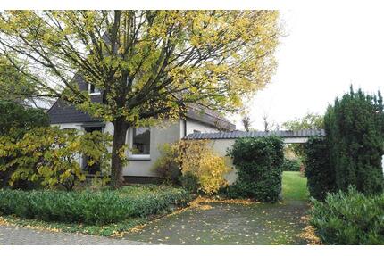 Ein- Zweifamilienhaus mit großem Garten und Garage - Dülmen