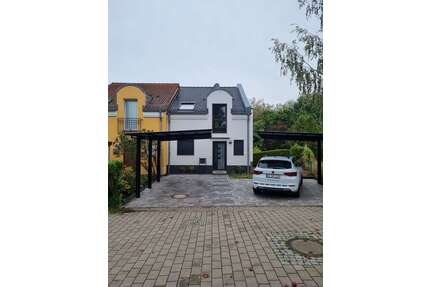 Haus zum Kaufen in Hoppegarten 564.000,00 € 142 m²