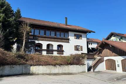 Haus zum Kaufen in Deggendorf 659.000,00 € 260 m²