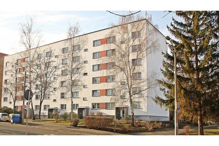 Zentrale 3-Raum-Wohnung mit Badewanne! - Zwickau Neuplanitz