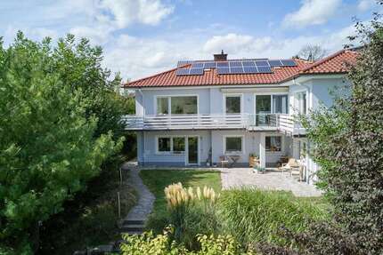 Haus zum Kaufen in Gelnhausen Roth 799.000,00 € 258 m² - Gelnhausen / Roth