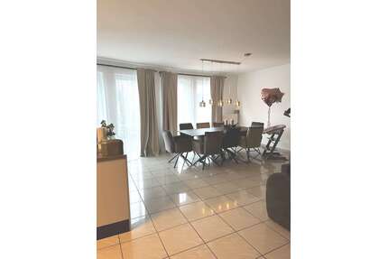 Wohnung zum Mieten in Rheinbach 1.059,00 € 117 m²