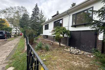 Haus zum Kaufen in Berlin 670.000,00 € 220 m²