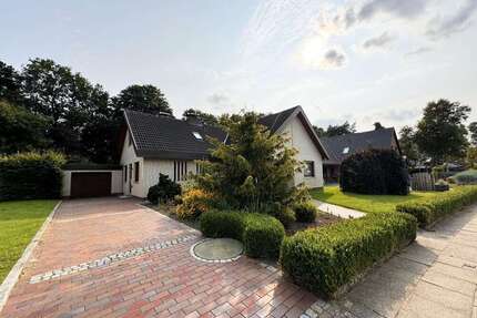 Haus zum Kaufen in Brunsbüttel 375.000,00 € 182 m²