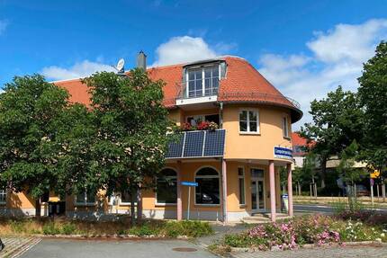 Mehrfamilienhaus mit 4 Wohnungen + 2 Gewerbeeinheiten - Großenhain