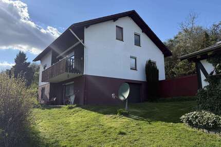 Haus zum Kaufen in Schalkenmehren 145.000,00 € 153.72 m²