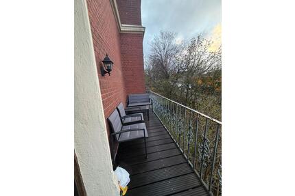 Altbauwohnung mit Balkon im Gerichtsviertel - Oldenburg Drielaker-Moor