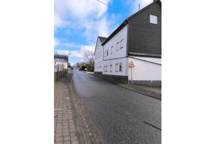 7 Familie Haus zu verkaufen - 300.000,00&nbsp;EUR Kaufpreis, ca.&nbsp; 583,00&nbsp;m&sup2; in Niederwörresbach (PLZ: 55758)