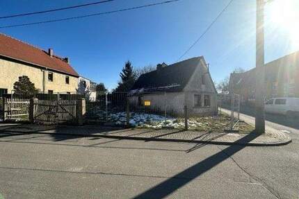 +++ Baugrundstück mit Abrisshaus in Heiligenkreuz +++ - Naumburg (Saale) Flemmingen