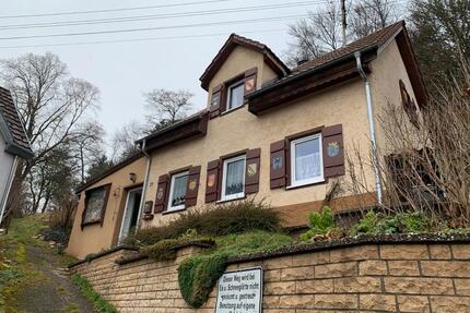 Haus (abrissreif) - 100.000,00&nbsp;EUR Kaufpreis, ca.&nbsp; 90,00&nbsp;m&sup2; in Tuttlingen (PLZ: 78532)