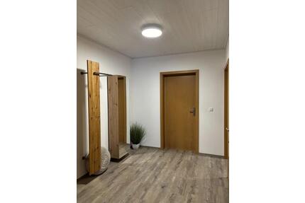 Helle, möblierte Erdgeschosswohnung mit Blick auf die Stadtmauer - Nördlingen