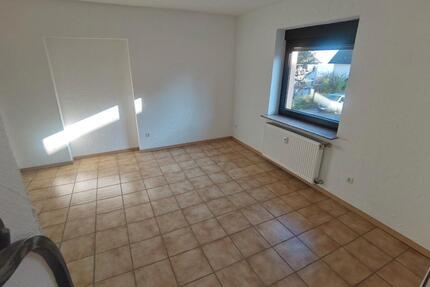 Helle 84 m² Wohnung mit Balkon in Johannesberg