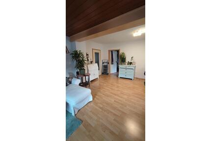 Trier-Euren | 2-ZKB Altbau DG - 650,00&nbsp;EUR Kaltmiete, ca.&nbsp; 67,00&nbsp;m&sup2; in Trier (PLZ: 54294) Feyen-Weismark