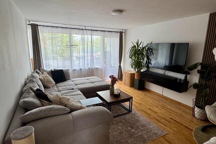 Großzügige 2,5-Zimmer-Wohnung mit Westbalkon & EBK - Regensburg Das Dörnberg