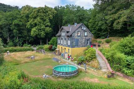 Haus zum Kaufen in Remscheid 265.000,00 € 204.74 m²