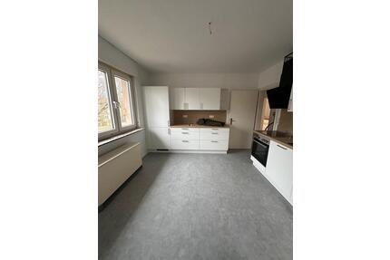 6 ZKB Wohnung zu vermieten - 1.000,00&nbsp;EUR Kaltmiete, ca.&nbsp; 130,00&nbsp;m&sup2; in Kassel (PLZ: 34127) Philippinenhof-Warteberg