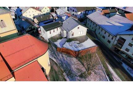 Hochwertiges Wohn- und Geschäftshaus in Ruhmannsfelden