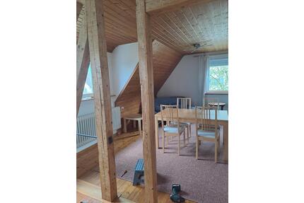 2,5 Zi Wohnung möbiliert zu vermieten (Dachgeschoss) - Leonberg