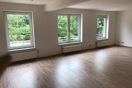 Preiswert & Komfortabel: 1-Raum Wohnung mit Aufzug und TG - Chemnitz Kapellenberg