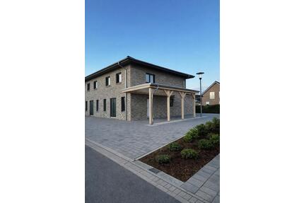 Neubau Doppelhaus zu vermieten - 1.400,00&nbsp;EUR Kaltmiete, ca.&nbsp; 123,00&nbsp;m&sup2; in Geestland (PLZ: 27624) Bad Bederkesa