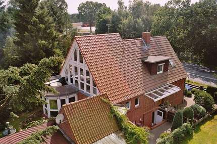 Haus zum Kaufen in Adendorf 500.000,00 € 232 m²