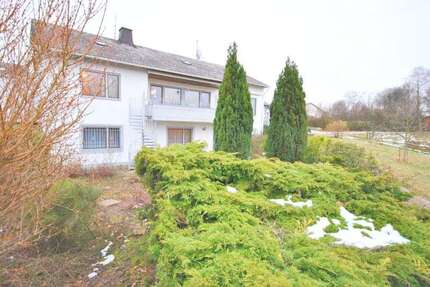 Haus zum Mieten in Eltville 1.900,00 € 220 m²