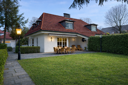 Haus zum Kaufen in Grünwald 2.190.000,00 € 160 m²