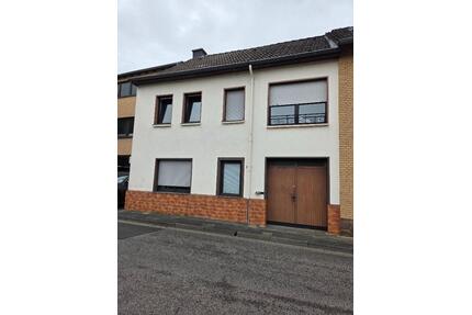 Altbauwohnung (ganzes Haus) 125qm ab 1.1.2027 zu vermieten - Nörvenich