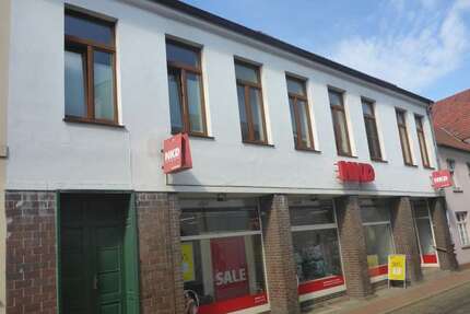 Haus zum Kaufen in Bad Doberan 1.150.000,00 € 902.26 m²