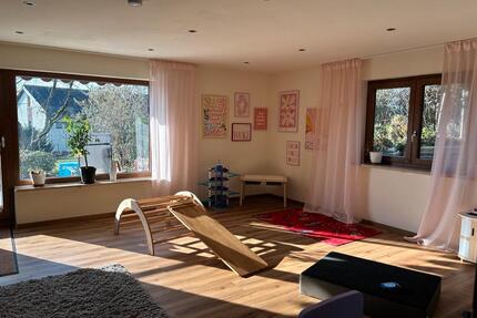 2 Zimmer Wohnung mit Hobbyraum - 820,00&nbsp;EUR Kaltmiete, ca.&nbsp; 89,00&nbsp;m&sup2; in Coburg (PLZ: 96450)