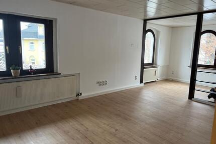 4-Raum-Wohnung in 08496 Neumark- Nachmieter ab SeptemberOktober