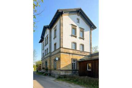 Haus zum Kaufen in Etterzhausen 295.000,00 € 400 m²