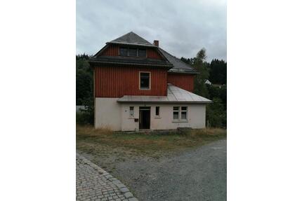 Zu verkaufen Mehrfamilienhaus und ein Apartmentgebäude. - Klingenthal