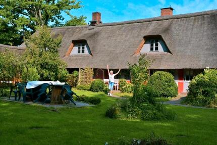 2 Zimmer Wohnung auf dem Lande - 980,00&nbsp;EUR Kaltmiete, ca.&nbsp; 65,00&nbsp;m&sup2; in Wensin (PLZ: 23827)